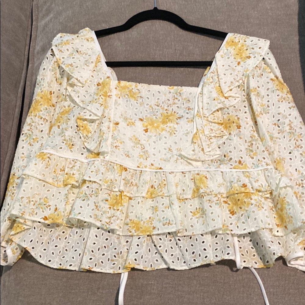 WAYF Floral Eyelet Ruffle Top. Size Medium. Worn once.